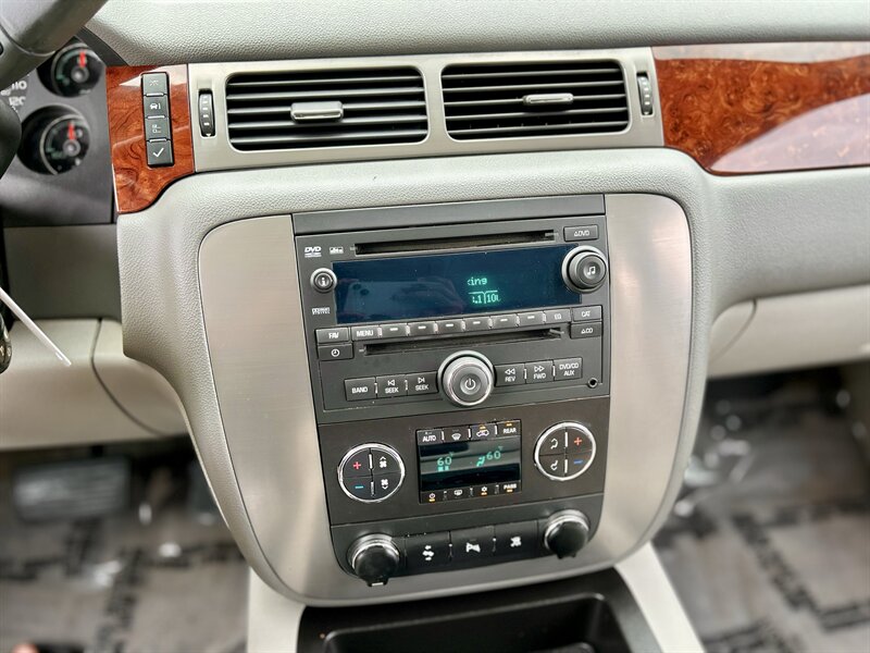 2011 GMC GMC YUKON XL SLT LEATHER 8-PASSENGER DVD YOUTUBE VIDEO   - Photo 29 - Stafford, TX 77477