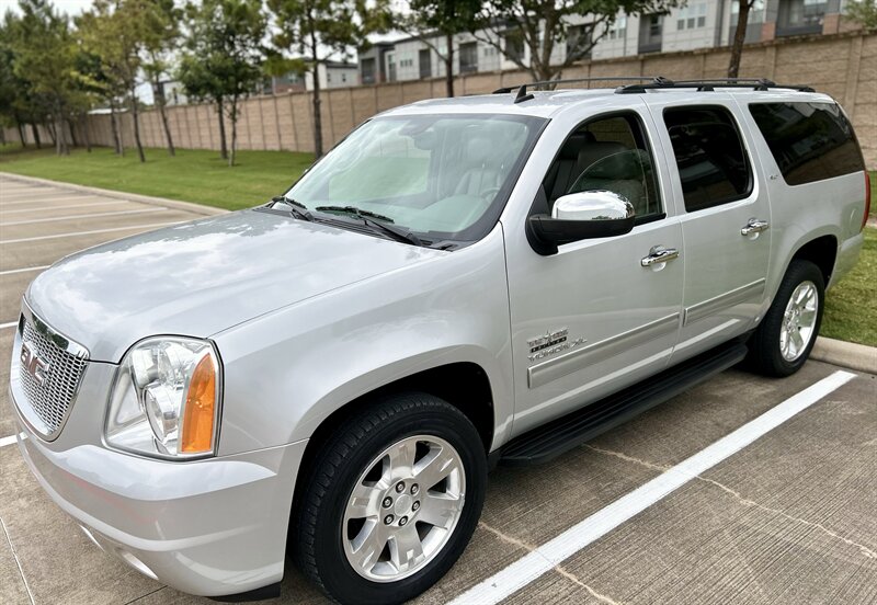 2011 GMC GMC YUKON XL SLT LEATHER 8-PASSENGER DVD YOUTUBE VIDEO   - Photo 2 - Stafford, TX 77477