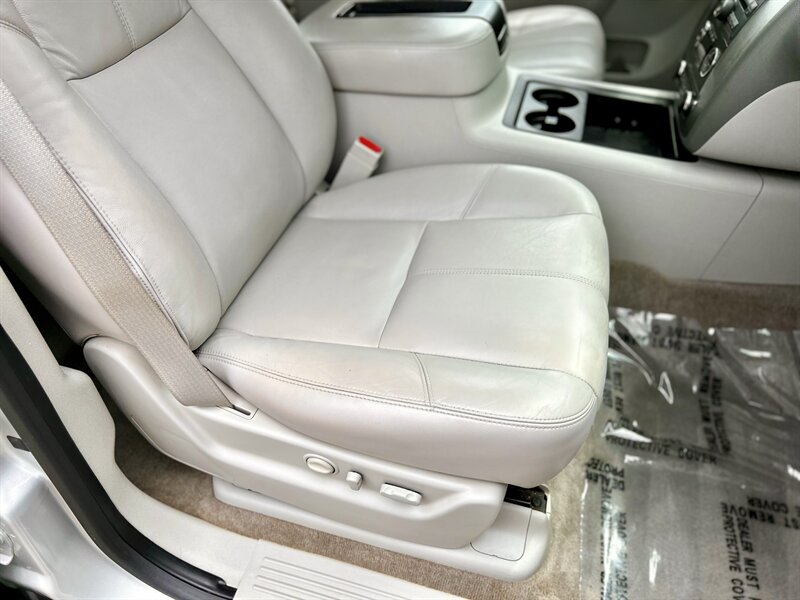 2011 GMC GMC YUKON XL SLT LEATHER 8-PASSENGER DVD YOUTUBE VIDEO   - Photo 43 - Stafford, TX 77477