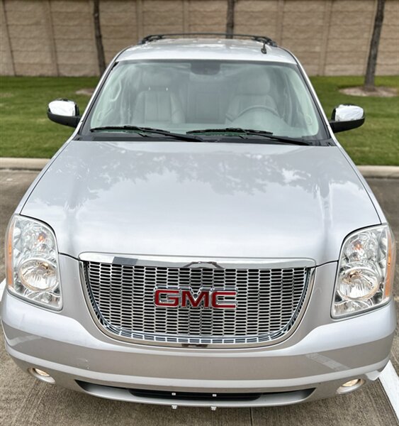 2011 GMC GMC YUKON XL SLT LEATHER 8-PASSENGER DVD YOUTUBE VIDEO   - Photo 5 - Stafford, TX 77477