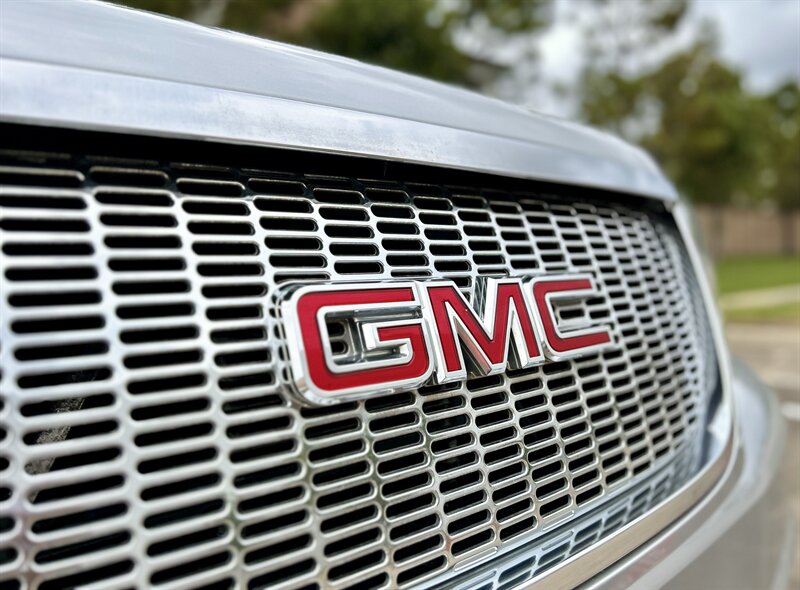 2011 GMC GMC YUKON XL SLT LEATHER 8-PASSENGER DVD YOUTUBE VIDEO   - Photo 61 - Stafford, TX 77477