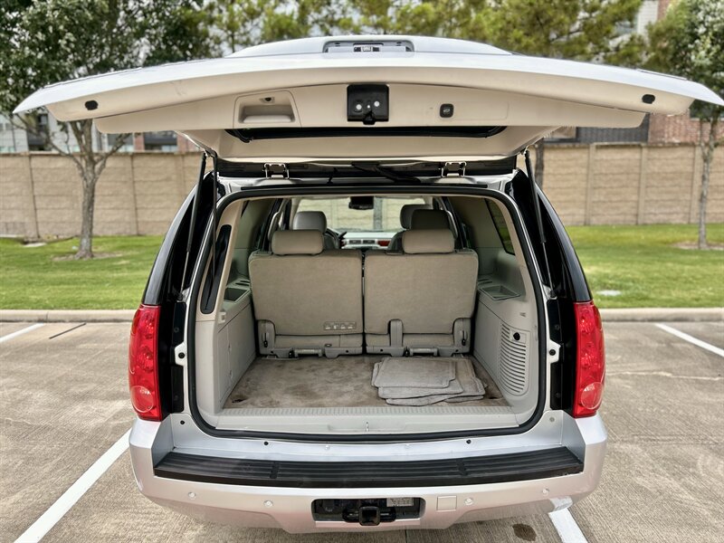 2011 GMC GMC YUKON XL SLT LEATHER 8-PASSENGER DVD YOUTUBE VIDEO   - Photo 16 - Stafford, TX 77477