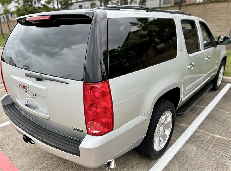 2011 GMC GMC YUKON XL SLT LEATHER 8-PASSENGER DVD YOUTUBE VIDEO   - Photo 20 - Stafford, TX 77477