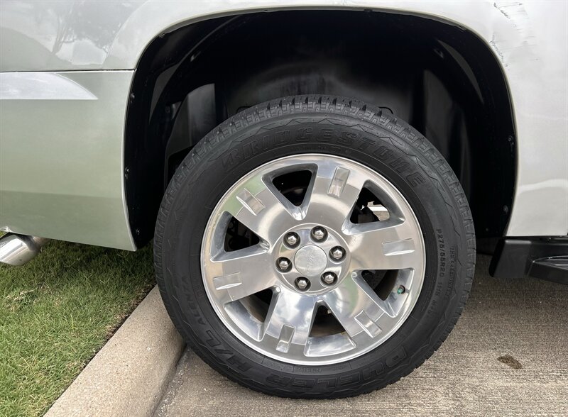 2011 GMC GMC YUKON XL SLT LEATHER 8-PASSENGER DVD YOUTUBE VIDEO   - Photo 90 - Stafford, TX 77477