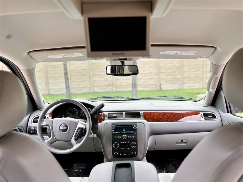 2011 GMC GMC YUKON XL SLT LEATHER 8-PASSENGER DVD YOUTUBE VIDEO   - Photo 25 - Stafford, TX 77477