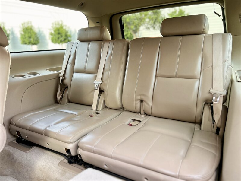 2007 GMC GMC YUKON DENALI XL AWD NAVIGATION LEATHER R-CAM BOSE ROOF 7PASS 4X4   - Photo 46 - Stafford, TX 77477