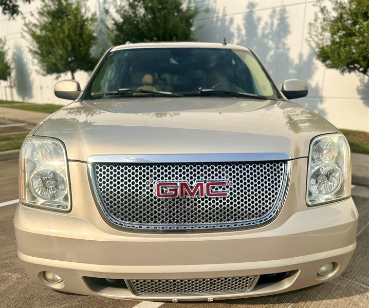 2007 GMC GMC YUKON DENALI XL AWD NAVIGATION LEATHER R-CAM BOSE ROOF 7PASS 4X4   - Photo 8 - Stafford, TX 77477