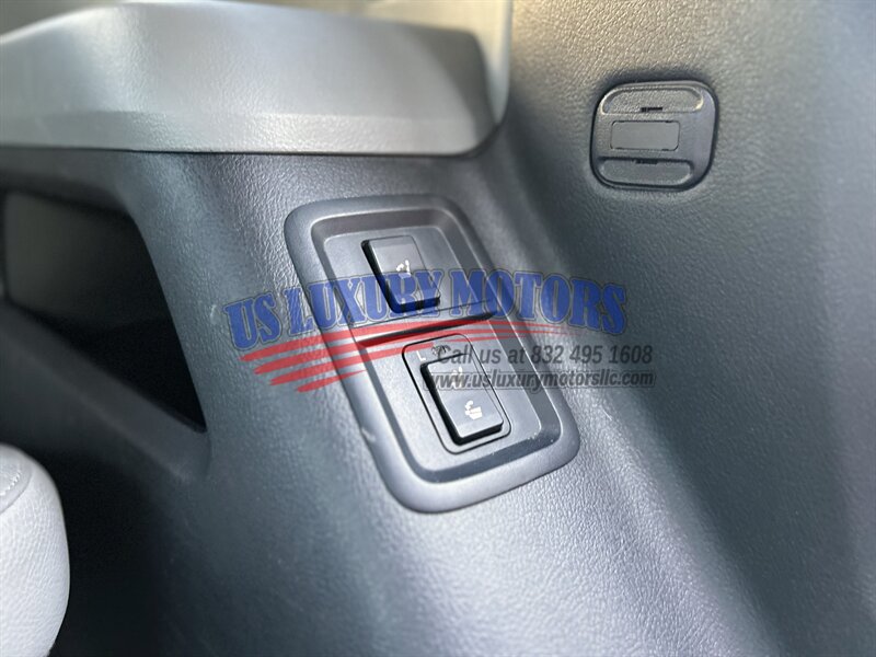 2011 Toyota TOYOTA SEQUOIA LIMITED NAVIFATION LEATHER DVD R-CAMERA YOUTUBE VIDEO   - Photo 73 - Stafford, TX 77477