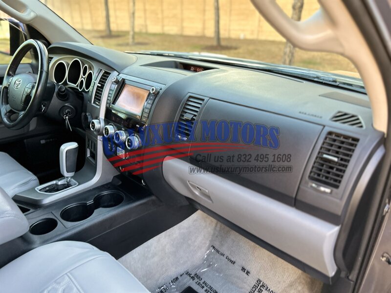 2011 Toyota TOYOTA SEQUOIA LIMITED NAVIFATION LEATHER DVD R-CAMERA YOUTUBE VIDEO   - Photo 71 - Stafford, TX 77477