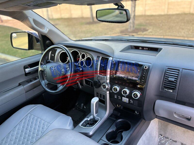 2011 Toyota TOYOTA SEQUOIA LIMITED NAVIFATION LEATHER DVD R-CAMERA YOUTUBE VIDEO   - Photo 70 - Stafford, TX 77477