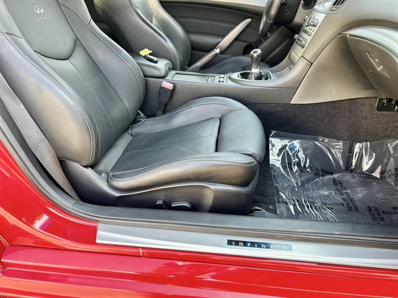 2012 INFINITI INFINITI G37 S JOURNEY 6-SPEED MANUAL COUPE NAVIGAION RARE LOADED   - Photo 43 - Stafford, TX 77477