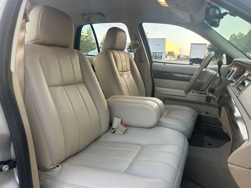 2008 Mercury MERCURY GRAND MARQUIS LS LEATHER WOOD CRUISE CONTROL 88K LOW MILES   - Photo 37 - Stafford, TX 77477