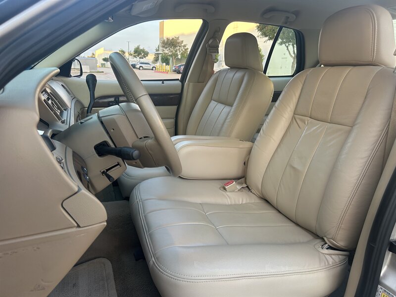 2008 Mercury MERCURY GRAND MARQUIS LS LEATHER WOOD CRUISE CONTROL 88K LOW MILES   - Photo 35 - Stafford, TX 77477