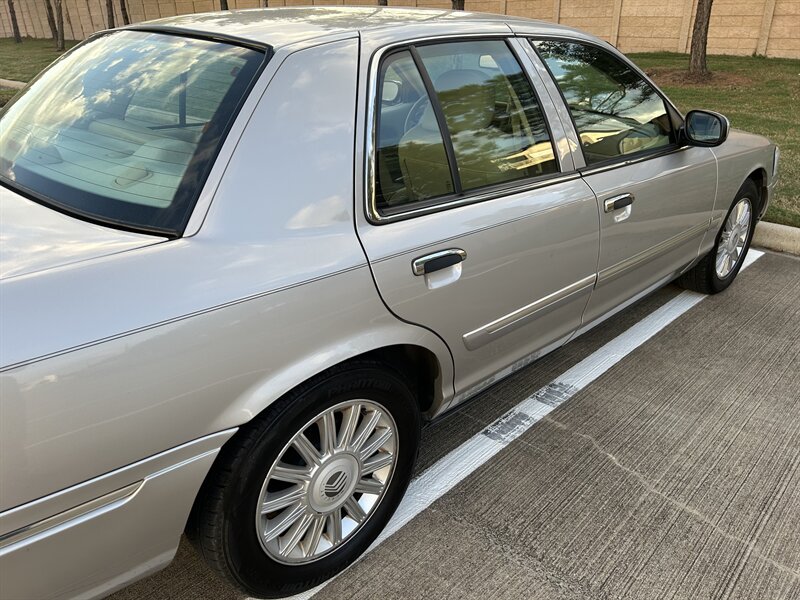 2008 Mercury MERCURY GRAND MARQUIS LS LEATHER WOOD CRUISE CONTROL 88K LOW MILES   - Photo 22 - Stafford, TX 77477