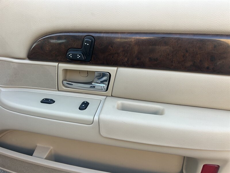 2008 Mercury MERCURY GRAND MARQUIS LS LEATHER WOOD CRUISE CONTROL 88K LOW MILES   - Photo 62 - Stafford, TX 77477