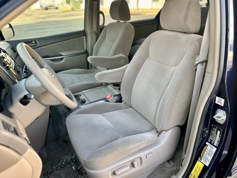 2006 Toyota TOYOTA SIENNA LE LOW 17K  MILES YOUTUBE VIDEO CALL 832 495 1608   - Photo 39 - Stafford, TX 77477