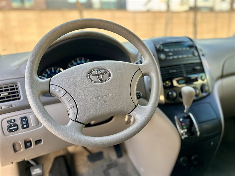 2006 Toyota TOYOTA SIENNA LE LOW 17K  MILES YOUTUBE VIDEO CALL 832 495 1608   - Photo 42 - Stafford, TX 77477
