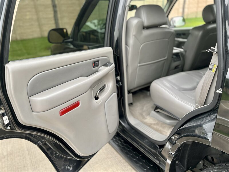 2005 GMC GMC YUKON DENALI AWD LEATHER 6.0L V8 335 hp SUNROOF YOUTUBE VIDEO   - Photo 58 - Stafford, TX 77477