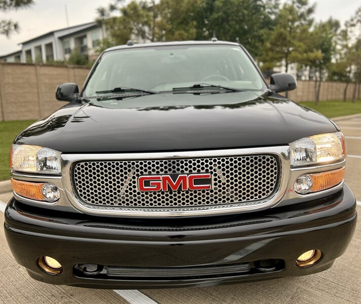 2005 GMC GMC YUKON DENALI AWD LEATHER 6.0L V8 335 hp SUNROOF YOUTUBE VIDEO   - Photo 13 - Stafford, TX 77477