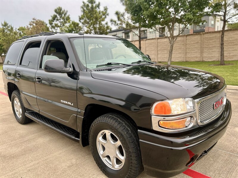 2005 GMC GMC YUKON DENALI AWD LEATHER 6.0L V8 335 hp SUNROOF YOUTUBE VIDEO   - Photo 16 - Stafford, TX 77477