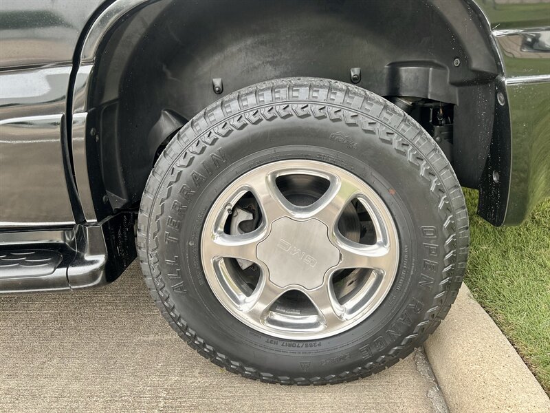 2005 GMC GMC YUKON DENALI AWD LEATHER 6.0L V8 335 hp SUNROOF YOUTUBE VIDEO   - Photo 84 - Stafford, TX 77477