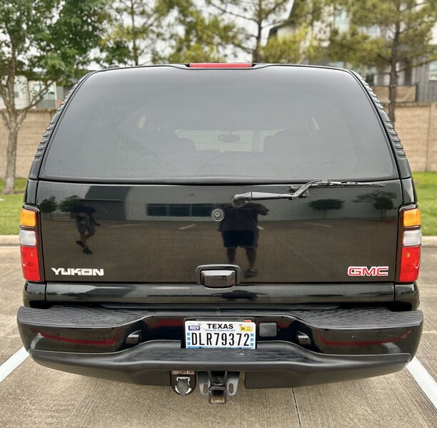 2005 GMC GMC YUKON DENALI AWD LEATHER 6.0L V8 335 hp SUNROOF YOUTUBE VIDEO   - Photo 19 - Stafford, TX 77477