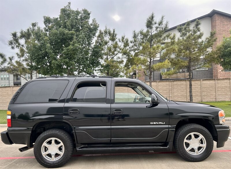 2005 GMC GMC YUKON DENALI AWD LEATHER 6.0L V8 335 hp SUNROOF YOUTUBE VIDEO   - Photo 17 - Stafford, TX 77477