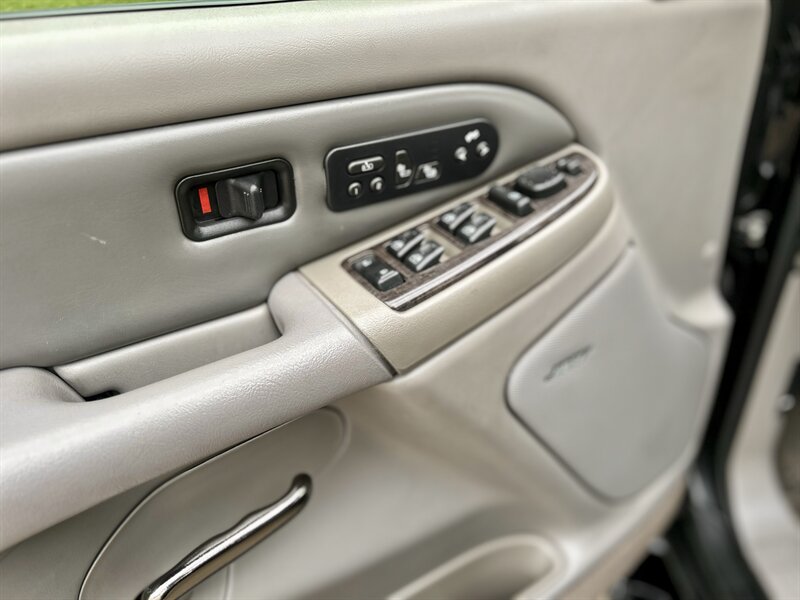 2005 GMC GMC YUKON DENALI AWD LEATHER 6.0L V8 335 hp SUNROOF YOUTUBE VIDEO   - Photo 44 - Stafford, TX 77477