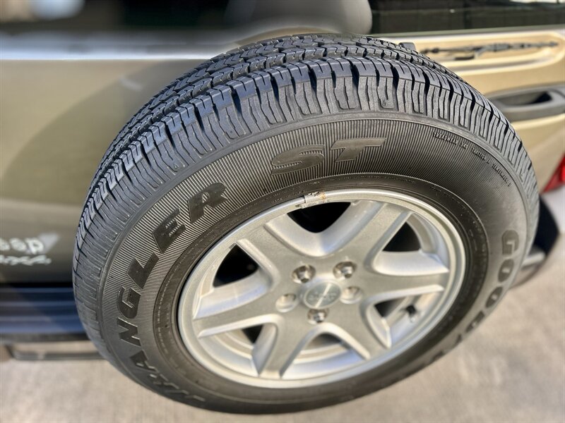 2004 Jeep JEEP LIBERTY SPORT 4X4 TRAIL RATED 3.7L V6 LTHR 4X4 YOUTUBE VIDEO   - Photo 78 - Stafford, TX 77477