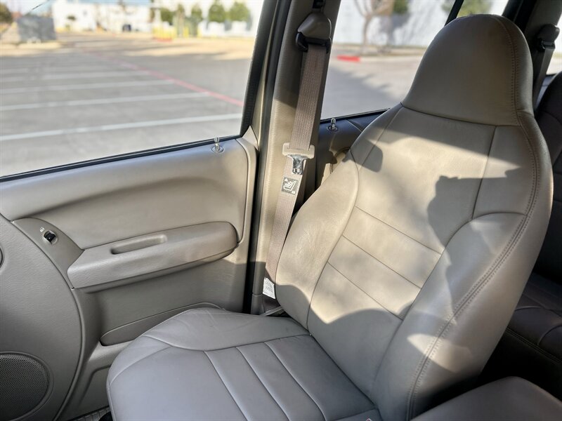 2004 Jeep JEEP LIBERTY SPORT 4X4 TRAIL RATED 3.7L V6 LTHR 4X4 YOUTUBE VIDEO   - Photo 50 - Stafford, TX 77477