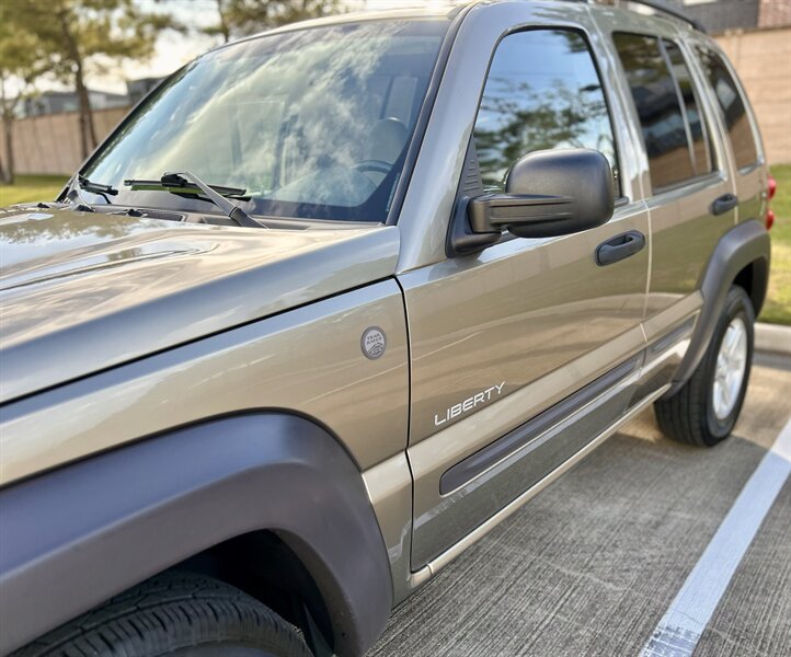 2004 Jeep JEEP LIBERTY SPORT 4X4 TRAIL RATED 3.7L V6 LTHR 4X4 YOUTUBE VIDEO   - Photo 26 - Stafford, TX 77477