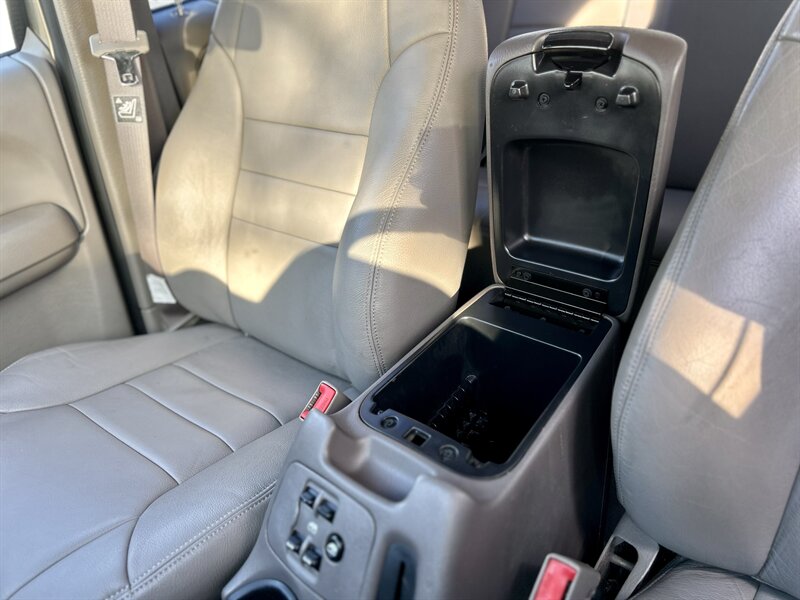 2004 Jeep JEEP LIBERTY SPORT 4X4 TRAIL RATED 3.7L V6 LTHR 4X4 YOUTUBE VIDEO   - Photo 57 - Stafford, TX 77477