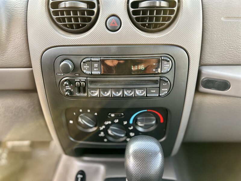 2004 Jeep JEEP LIBERTY SPORT 4X4 TRAIL RATED 3.7L V6 LTHR 4X4 YOUTUBE VIDEO   - Photo 54 - Stafford, TX 77477