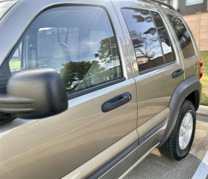 2004 Jeep JEEP LIBERTY SPORT 4X4 TRAIL RATED 3.7L V6 LTHR 4X4 YOUTUBE VIDEO   - Photo 27 - Stafford, TX 77477