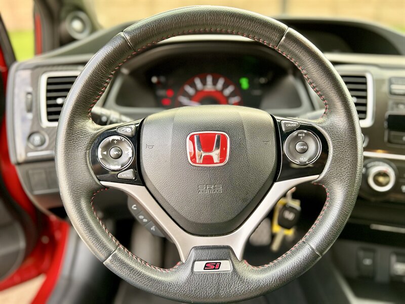 2013 Honda HONDA CIVIC SI COUPE 6-SPEED 2.4L DOHC i-VTEC YOUTUBE VIDEO   - Photo 34 - Stafford, TX 77477