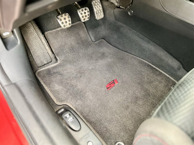 2013 Honda HONDA CIVIC SI COUPE 6-SPEED 2.4L DOHC i-VTEC YOUTUBE VIDEO   - Photo 43 - Stafford, TX 77477