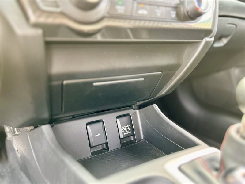 2013 Honda HONDA CIVIC SI COUPE 6-SPEED 2.4L DOHC i-VTEC YOUTUBE VIDEO   - Photo 48 - Stafford, TX 77477