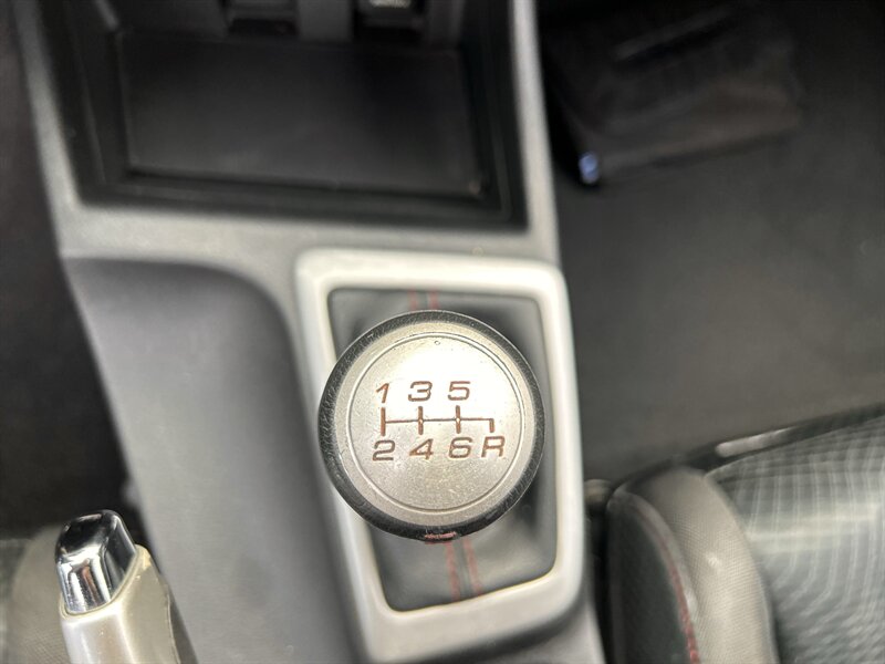 2013 Honda HONDA CIVIC SI COUPE 6-SPEED 2.4L DOHC i-VTEC YOUTUBE VIDEO   - Photo 46 - Stafford, TX 77477