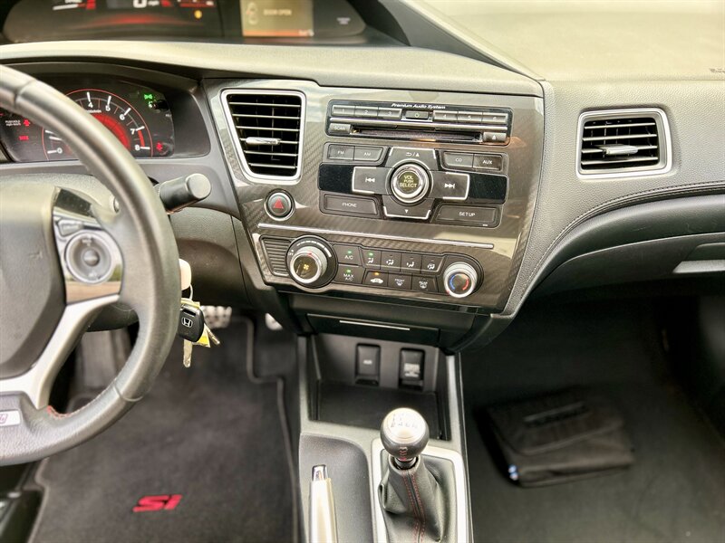 2013 Honda HONDA CIVIC SI COUPE 6-SPEED 2.4L DOHC i-VTEC YOUTUBE VIDEO   - Photo 49 - Stafford, TX 77477
