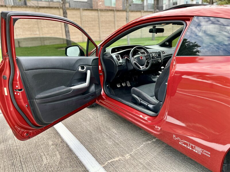 2013 Honda HONDA CIVIC SI COUPE 6-SPEED 2.4L DOHC i-VTEC YOUTUBE VIDEO   - Photo 40 - Stafford, TX 77477