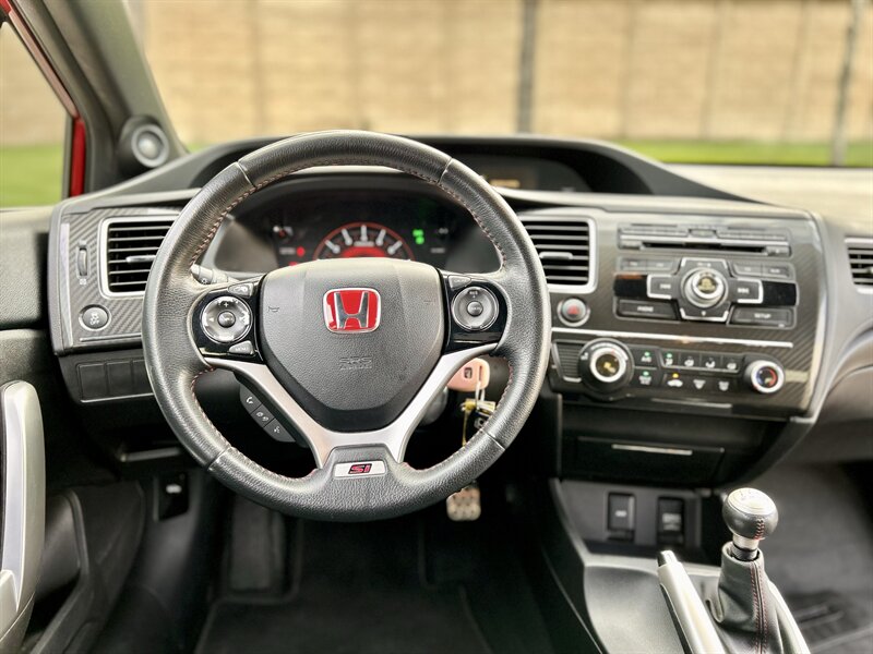 2013 Honda HONDA CIVIC SI COUPE 6-SPEED 2.4L DOHC i-VTEC YOUTUBE VIDEO   - Photo 35 - Stafford, TX 77477