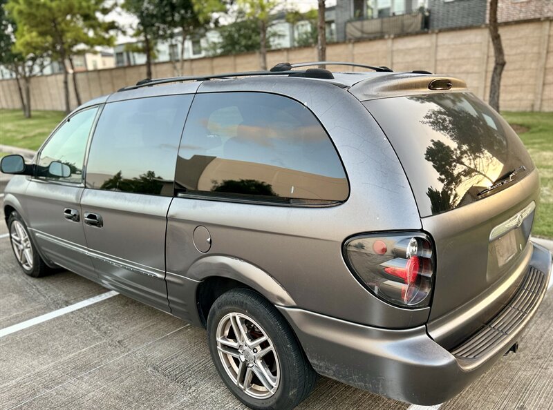 2003 Chrysler CHRYSLER TOWN & COUNTRY LXi LEATHER AUTOMATIC COLD AC FRESH TRADE   - Photo 12 - Stafford, TX 77477