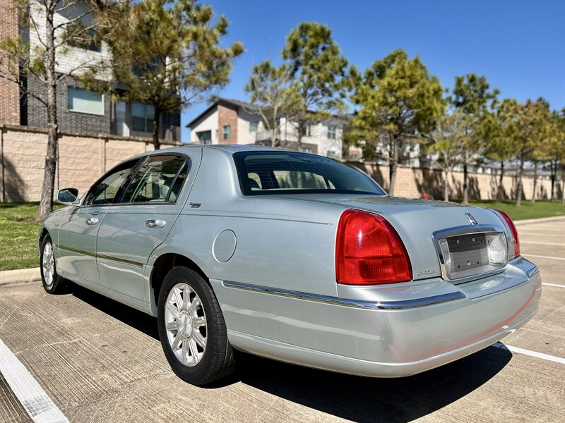 2007 Lincoln LINCOL TOWN CAR SIGNATURE LIMITED LTHR WOOD STEERING YOUTUBE VIDEO   - Photo 9 - Stafford, TX 77477