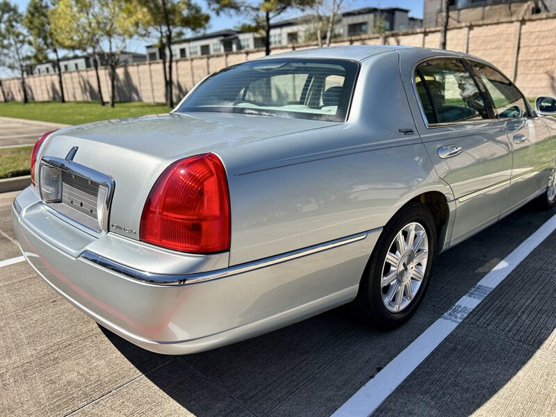 2007 Lincoln LINCOL TOWN CAR SIGNATURE LIMITED LTHR WOOD STEERING YOUTUBE VIDEO   - Photo 18 - Stafford, TX 77477