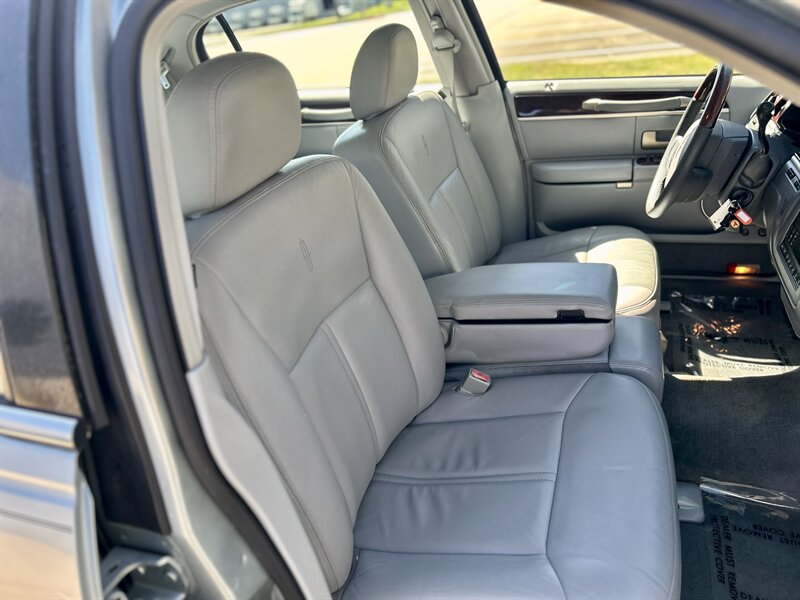 2007 Lincoln LINCOL TOWN CAR SIGNATURE LIMITED LTHR WOOD STEERING YOUTUBE VIDEO   - Photo 50 - Stafford, TX 77477