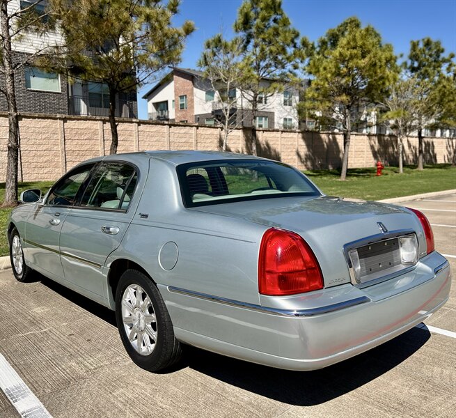 2007 Lincoln LINCOL TOWN CAR SIGNATURE LIMITED LTHR WOOD STEERING YOUTUBE VIDEO   - Photo 10 - Stafford, TX 77477