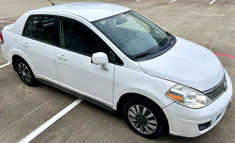 2009 Nissan Versa 1.8 S   - Photo 2 - Stafford, TX 77477