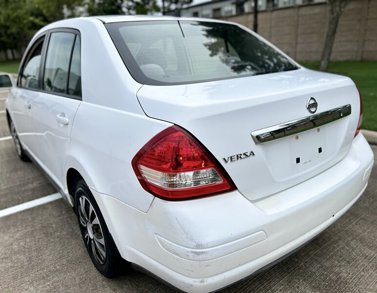 2009 Nissan Versa 1.8 S   - Photo 8 - Stafford, TX 77477