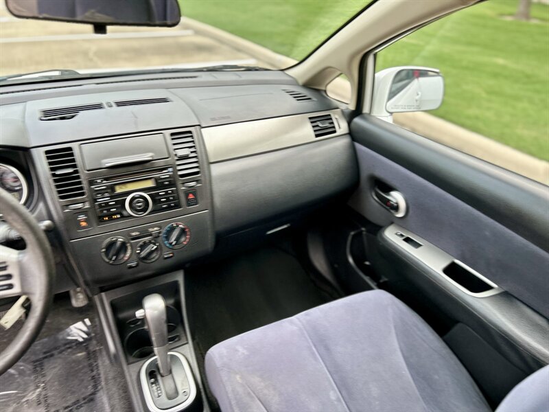 2009 Nissan Versa 1.8 S   - Photo 16 - Stafford, TX 77477