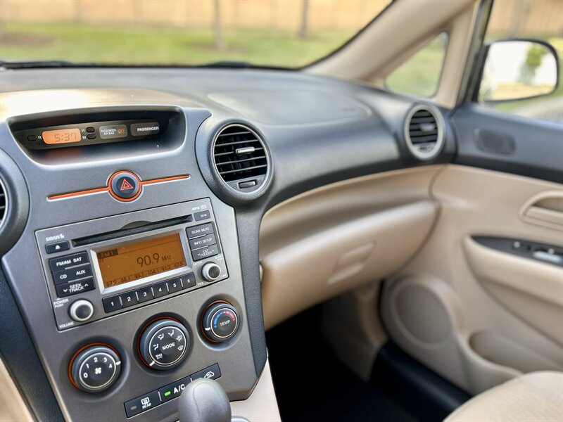 2009 Kia KIA RONDA LX 1 OWNER 7 PASSENGER MINI VAN 34 SERVICE RECORDS   - Photo 27 - Stafford, TX 77477